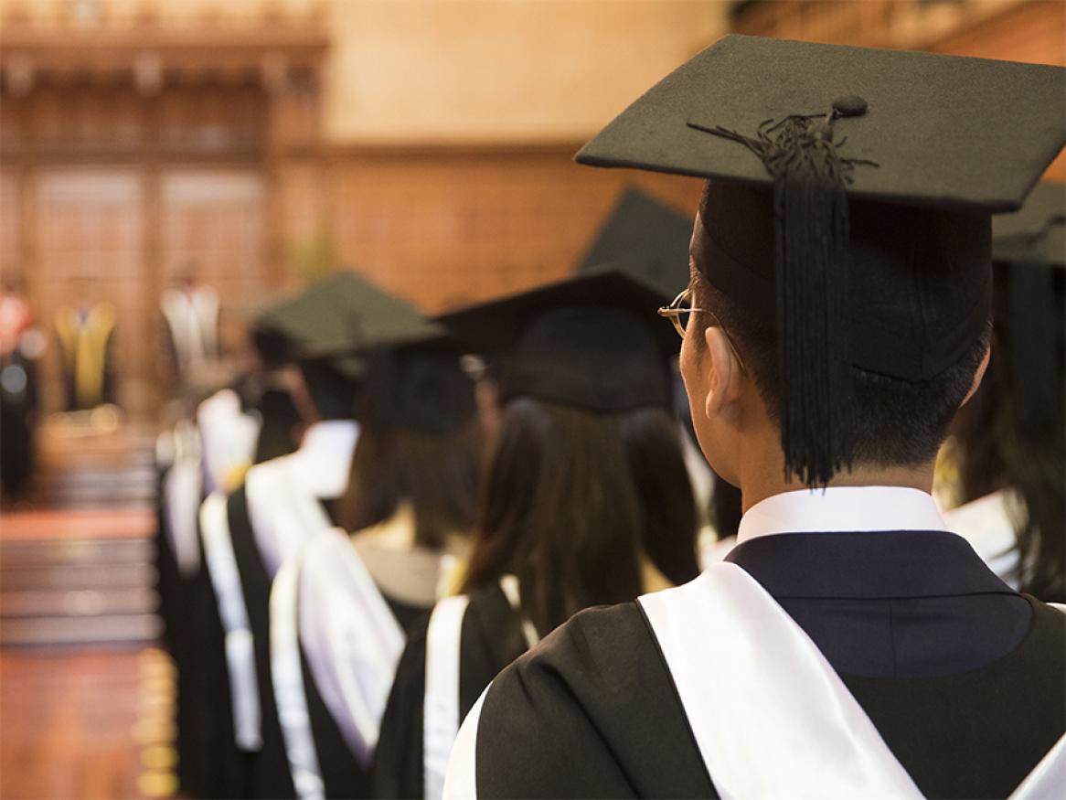 11 Tips to Help Graduating College Students Start or Grow Their Online Businesses